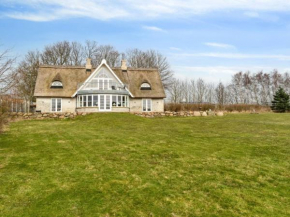 Holiday Home Herlek - 450m from the sea by Interhome, Aakirkeby
